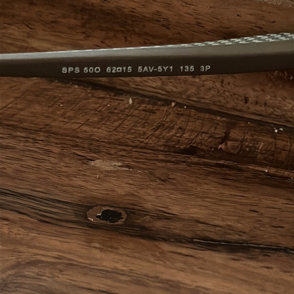 Men’s Prada sunglasses good condition original case - Picture 6 of 6